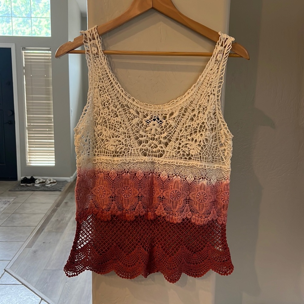 American Eagle lace top never worn.
